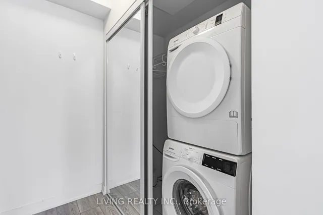 Additional property image - 159 Wellesley St Unit 609