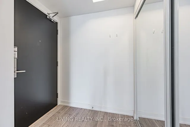 Additional property image - 159 Wellesley St Unit 609