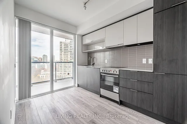 Additional property image - 159 Wellesley St Unit 609