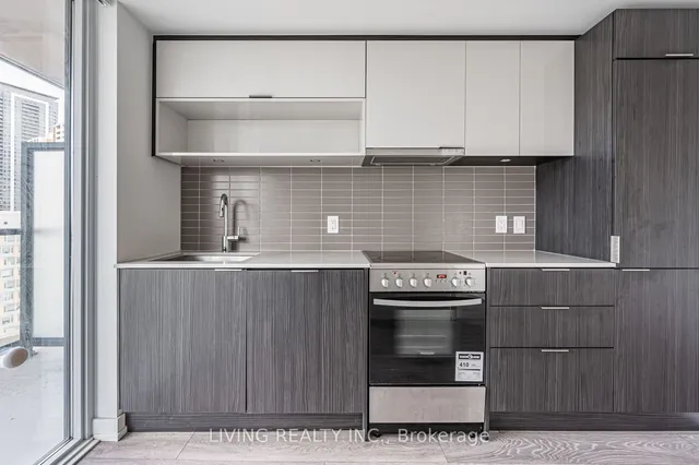 Additional property image - 159 Wellesley St Unit 609