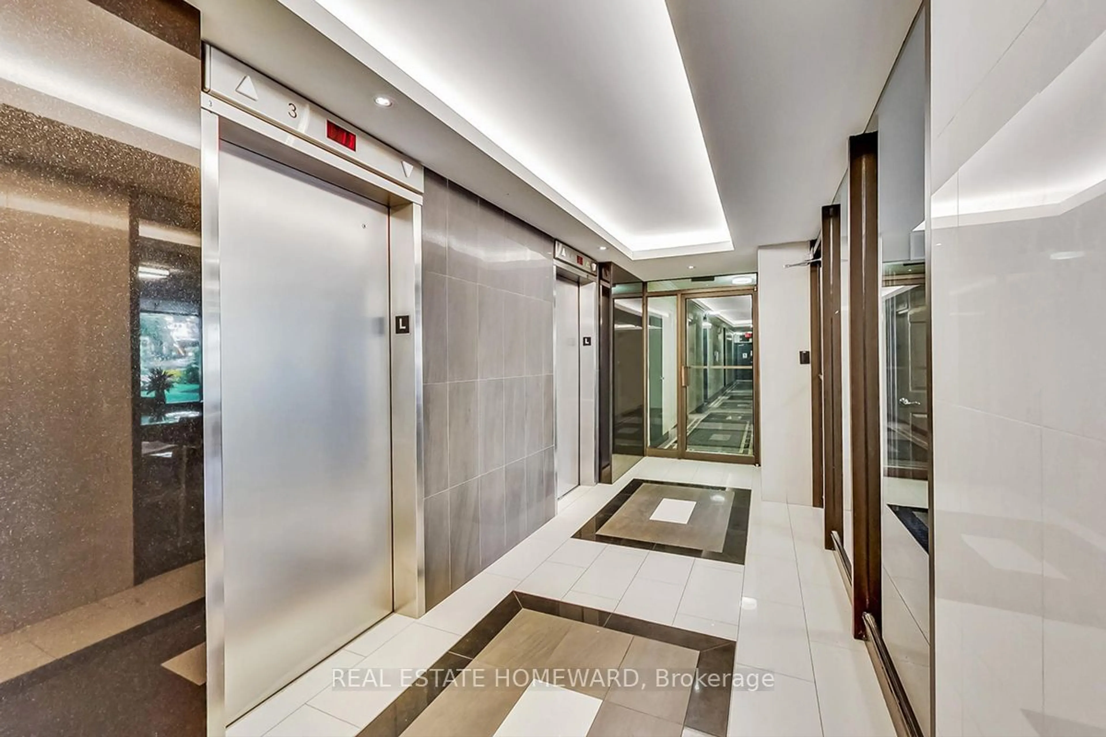 Indoor foyer for 40 Homewood Ave #1914, Toronto Ontario M4Y 2K2