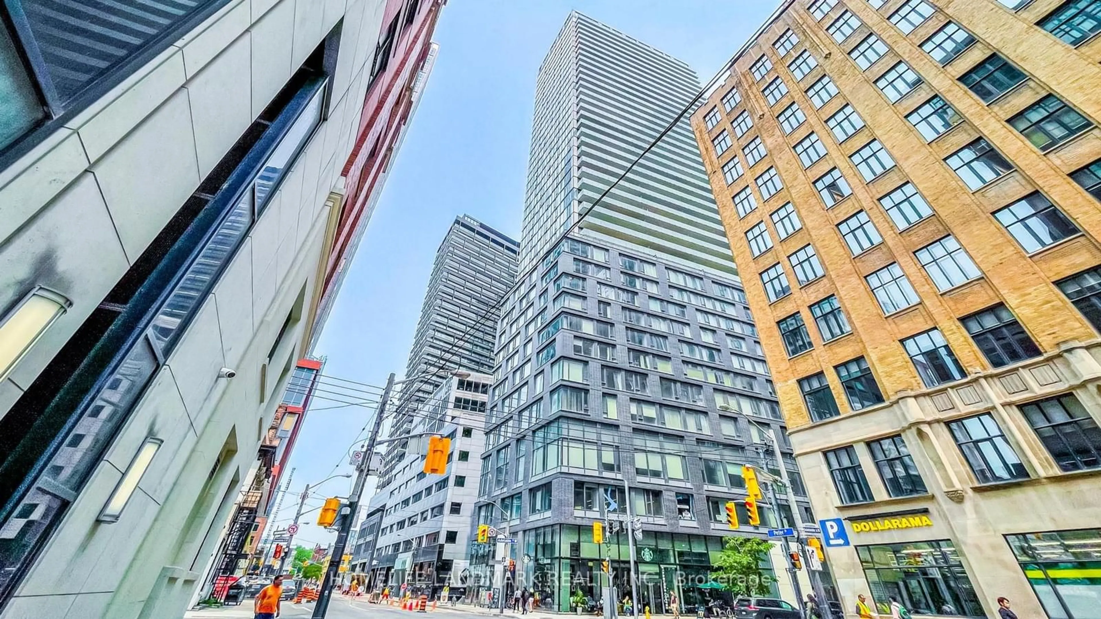 A pic from exterior of the house or condo for 101 Peter St #2505, Toronto Ontario M5V 0G6