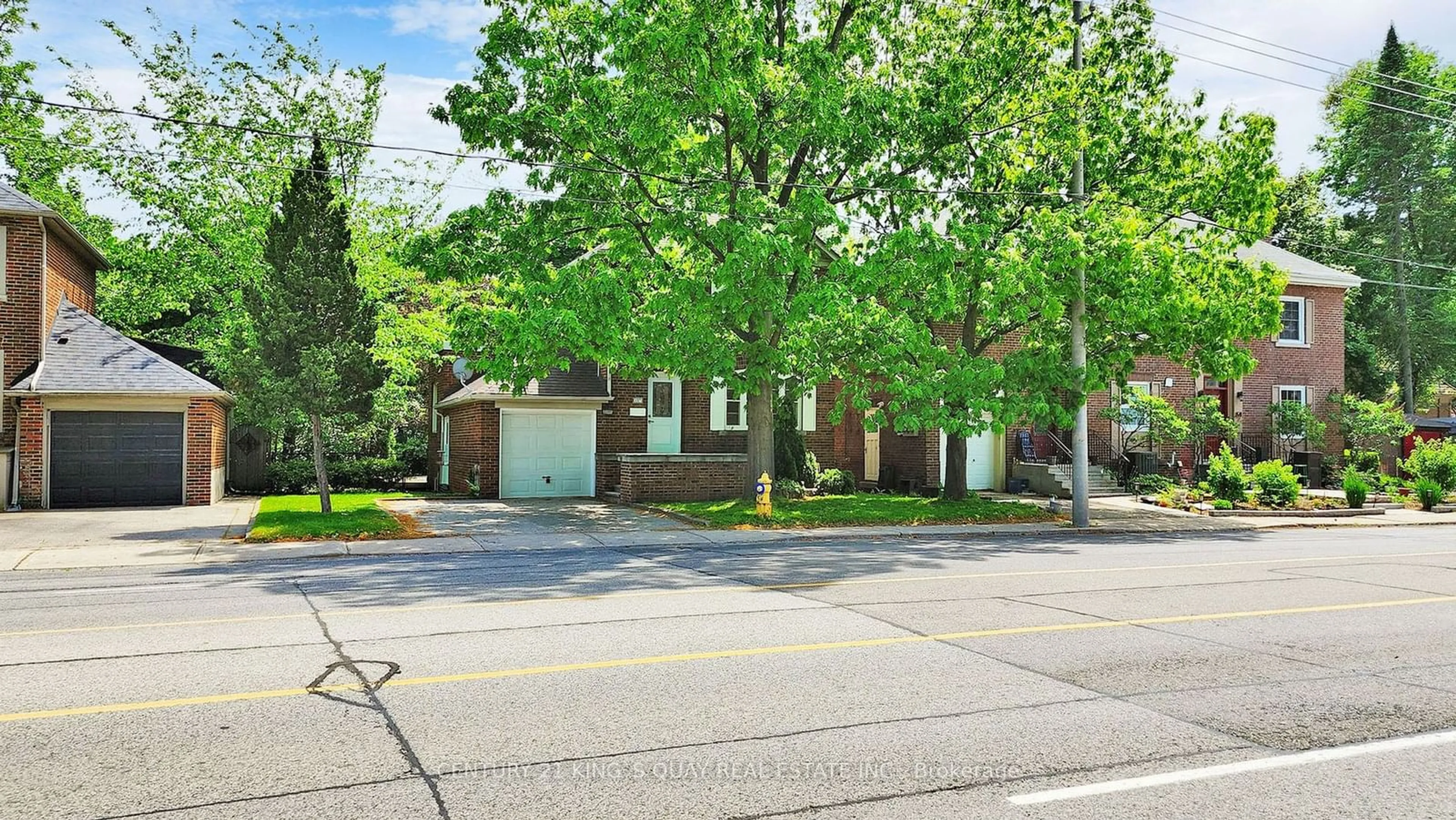 A pic from exterior of the house or condo, the street view for 137 Lawrence Ave, Toronto Ontario M4N 1S9