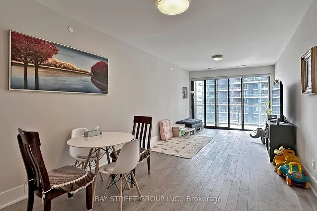 Additional property image - 118 Merchants' Wharf Unit 305