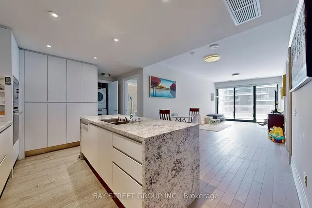 Additional property image - 118 Merchants' Wharf Unit 305
