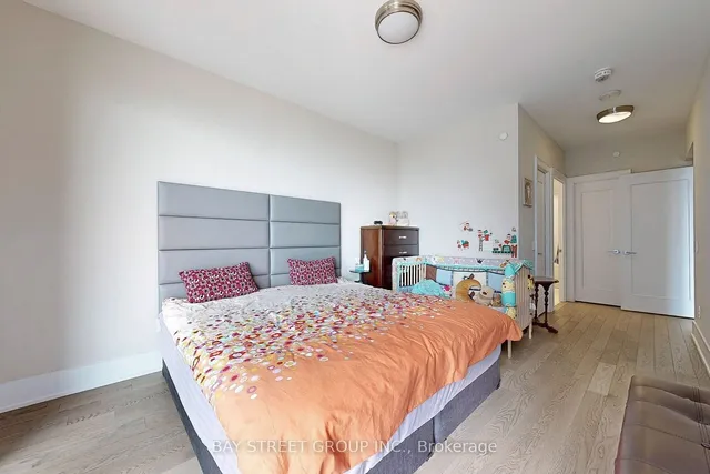 Additional property image - 118 Merchants' Wharf Unit 305