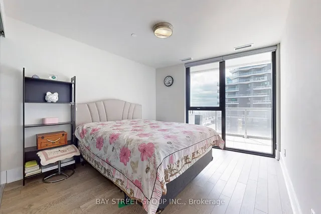 Additional property image - 118 Merchants' Wharf Unit 305