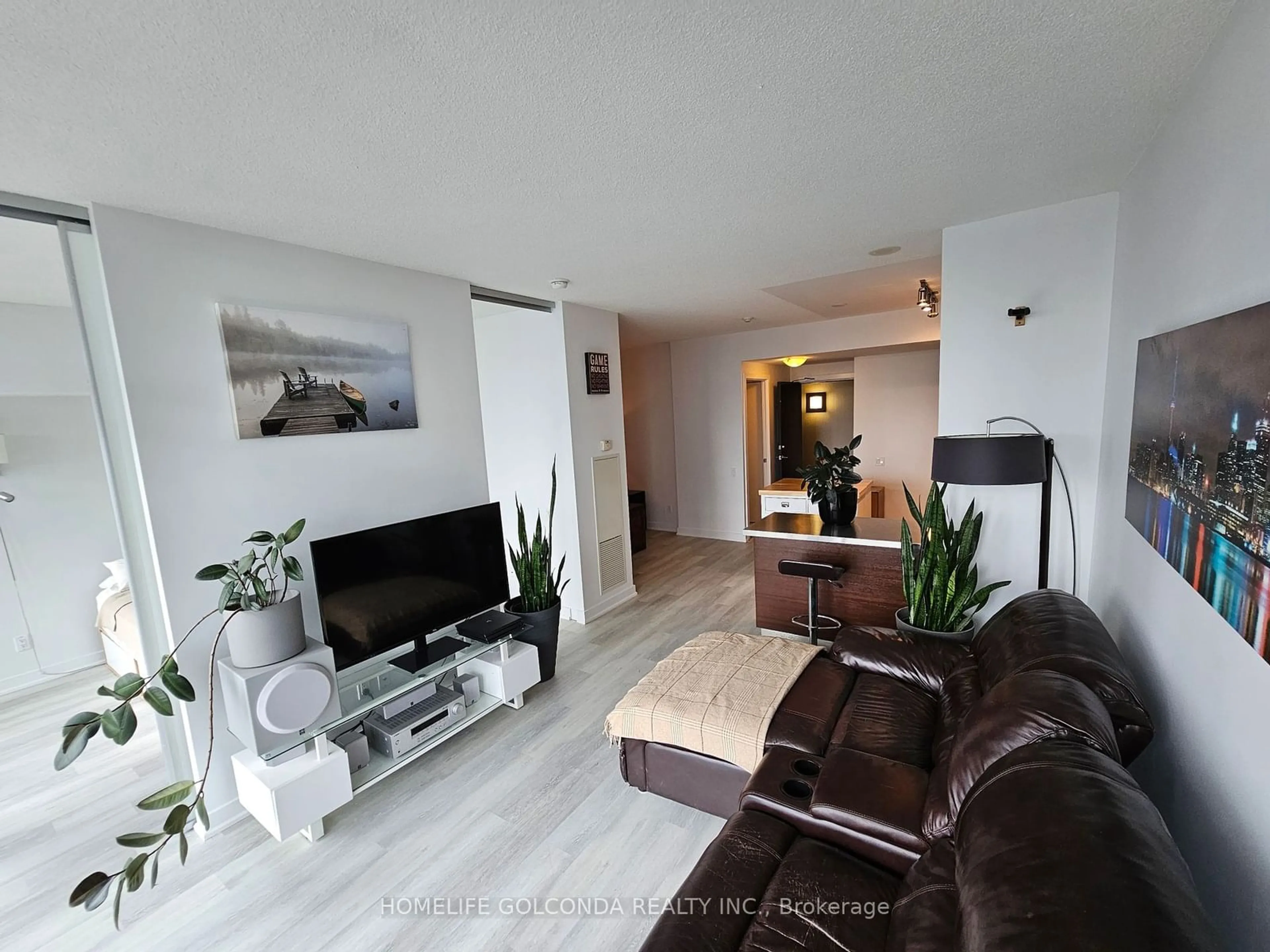 Living room for 33 Charles St #2308, Toronto Ontario M4Y 0A2