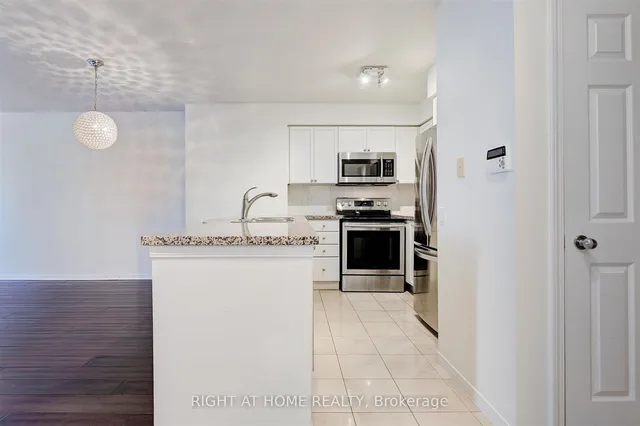 Additional image 18 of 388 Bloor St Unit 507