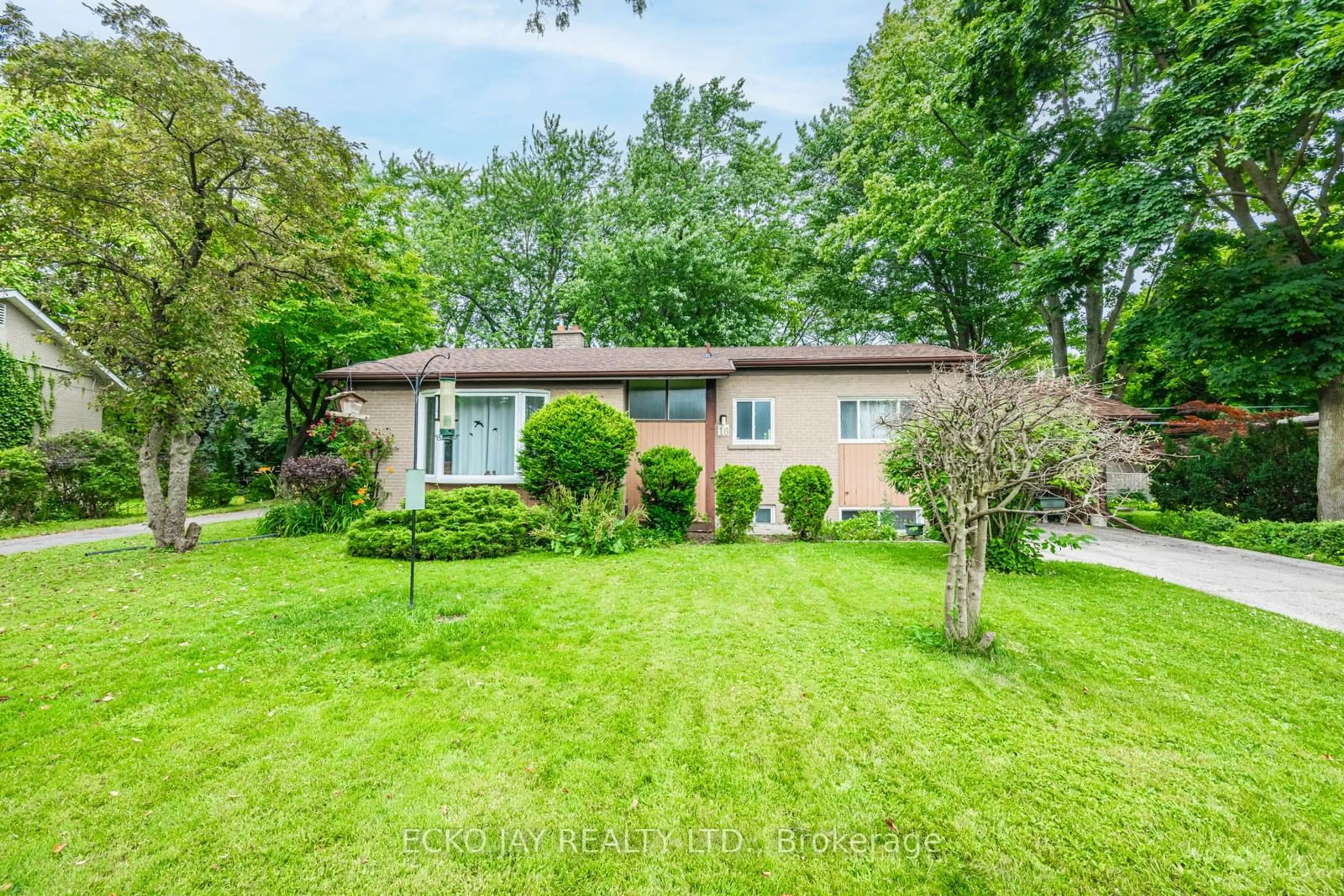 Frontside or backside of a home, cottage for 16 Chatfield Dr, Toronto Ontario M3B 1K5