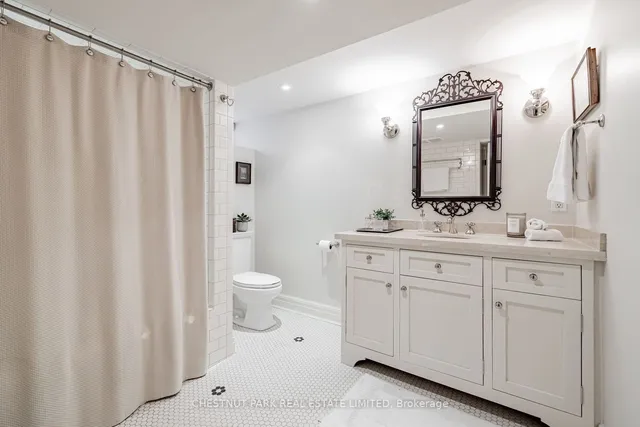Additional property image - 32 Roxborough St