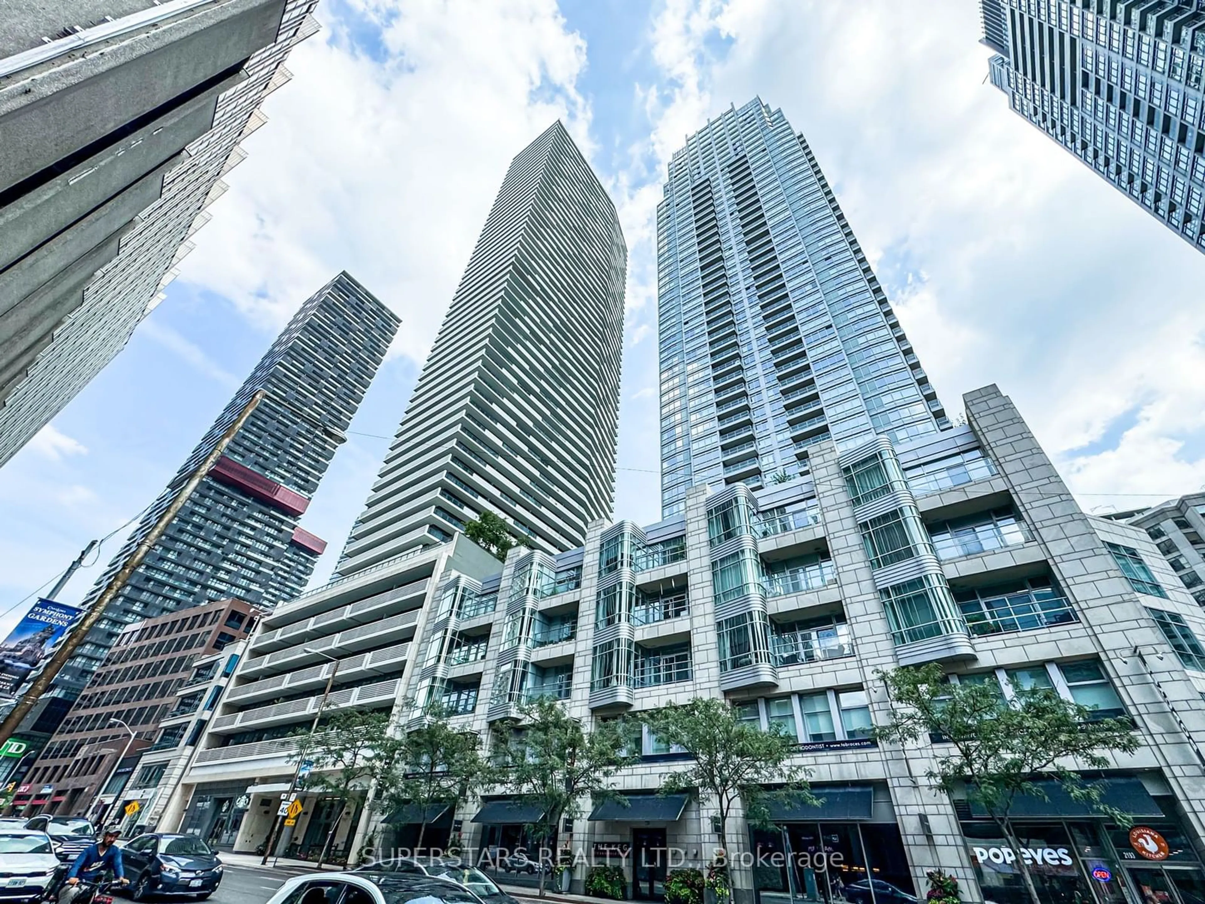 A pic from exterior of the house or condo for 2221 Yonge St #4510, Toronto Ontario M4S 0B8