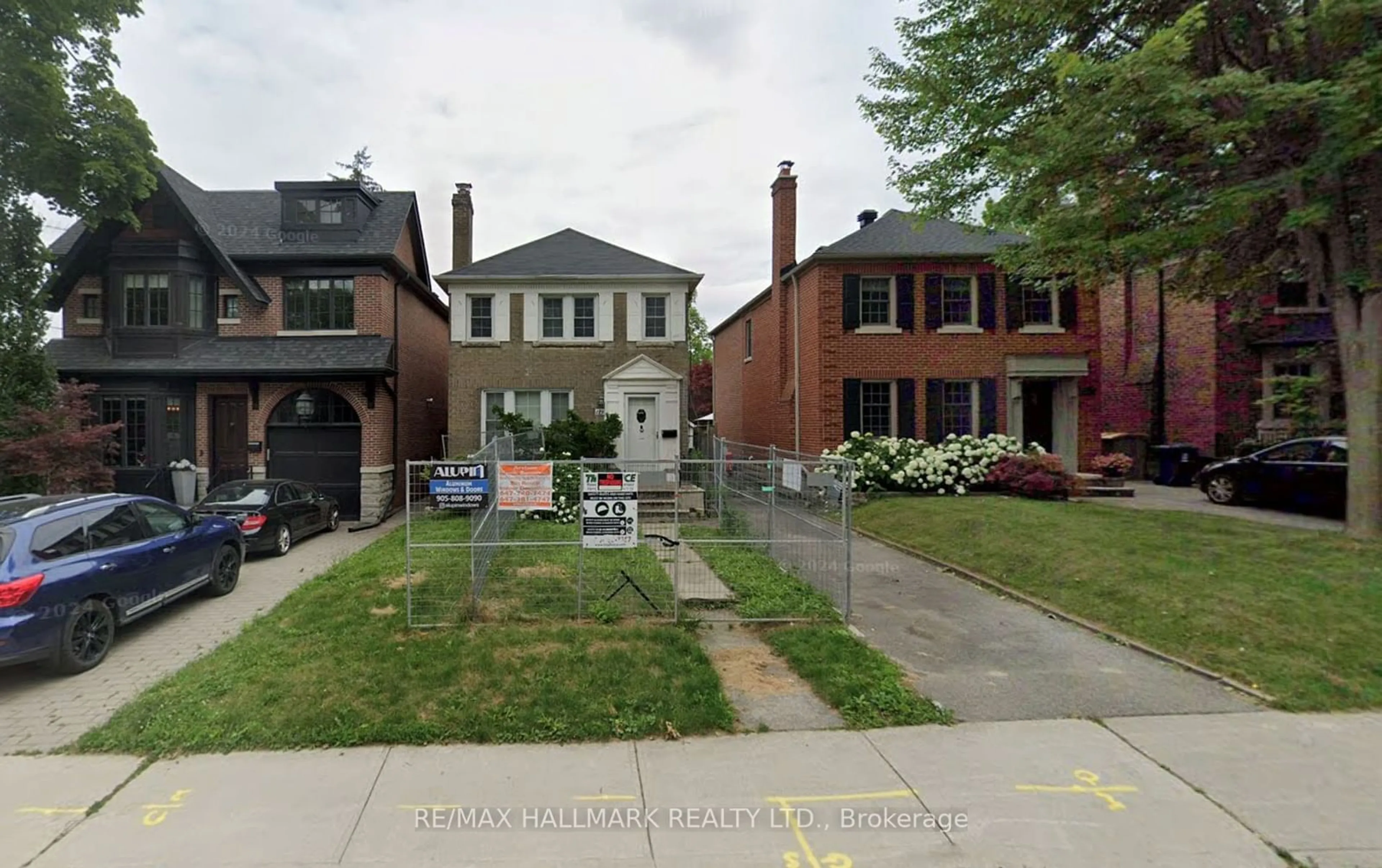 Frontside or backside of a home, the street view for 129 Airdrie Rd, Toronto Ontario M4G 1M6