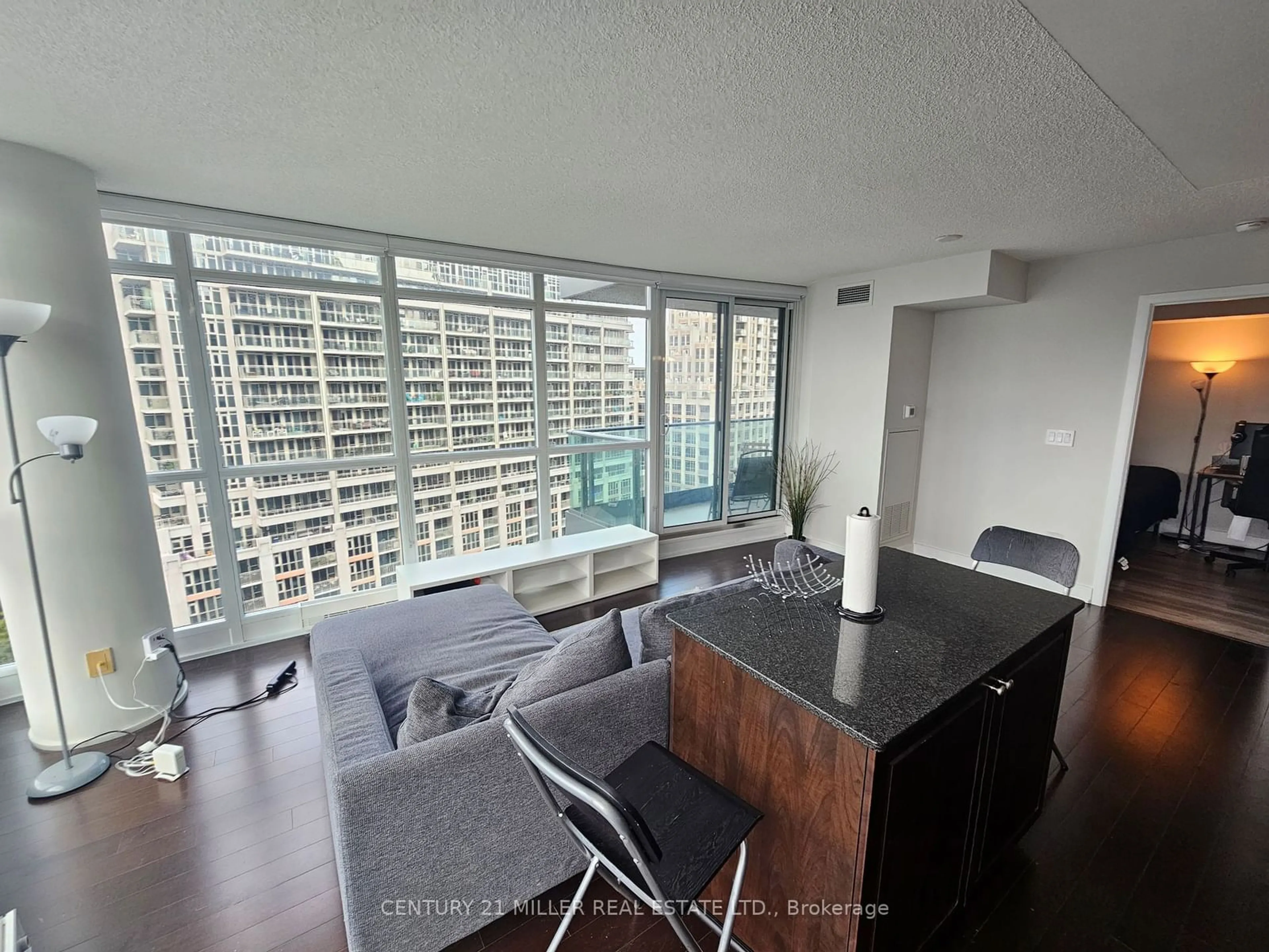 A pic of a room for 209 Fort York Blvd #1163, Toronto Ontario M5V 4A1