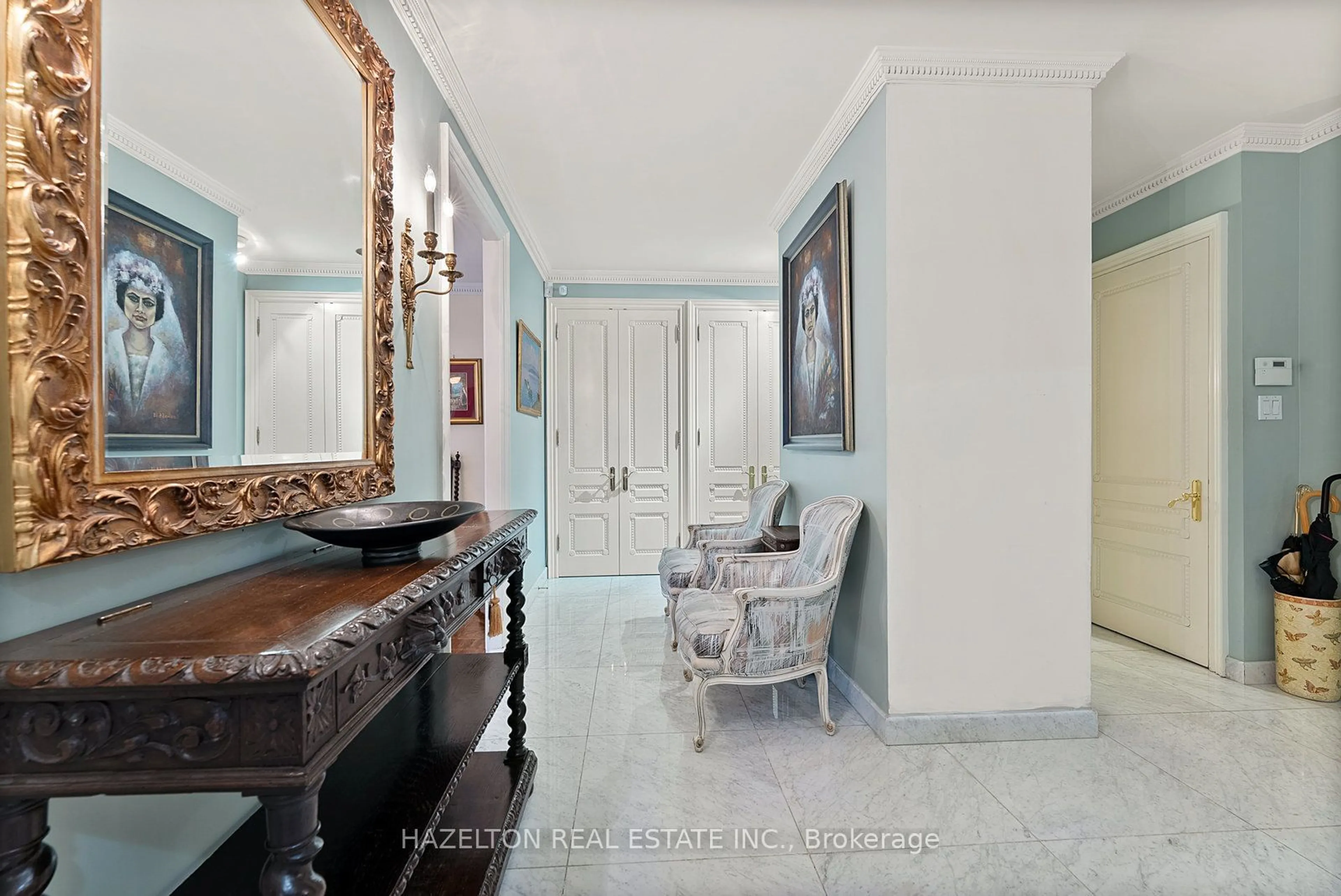 Indoor foyer, ceramic floors for 18A Hazelton Ave #402, Toronto Ontario M5R 2E2