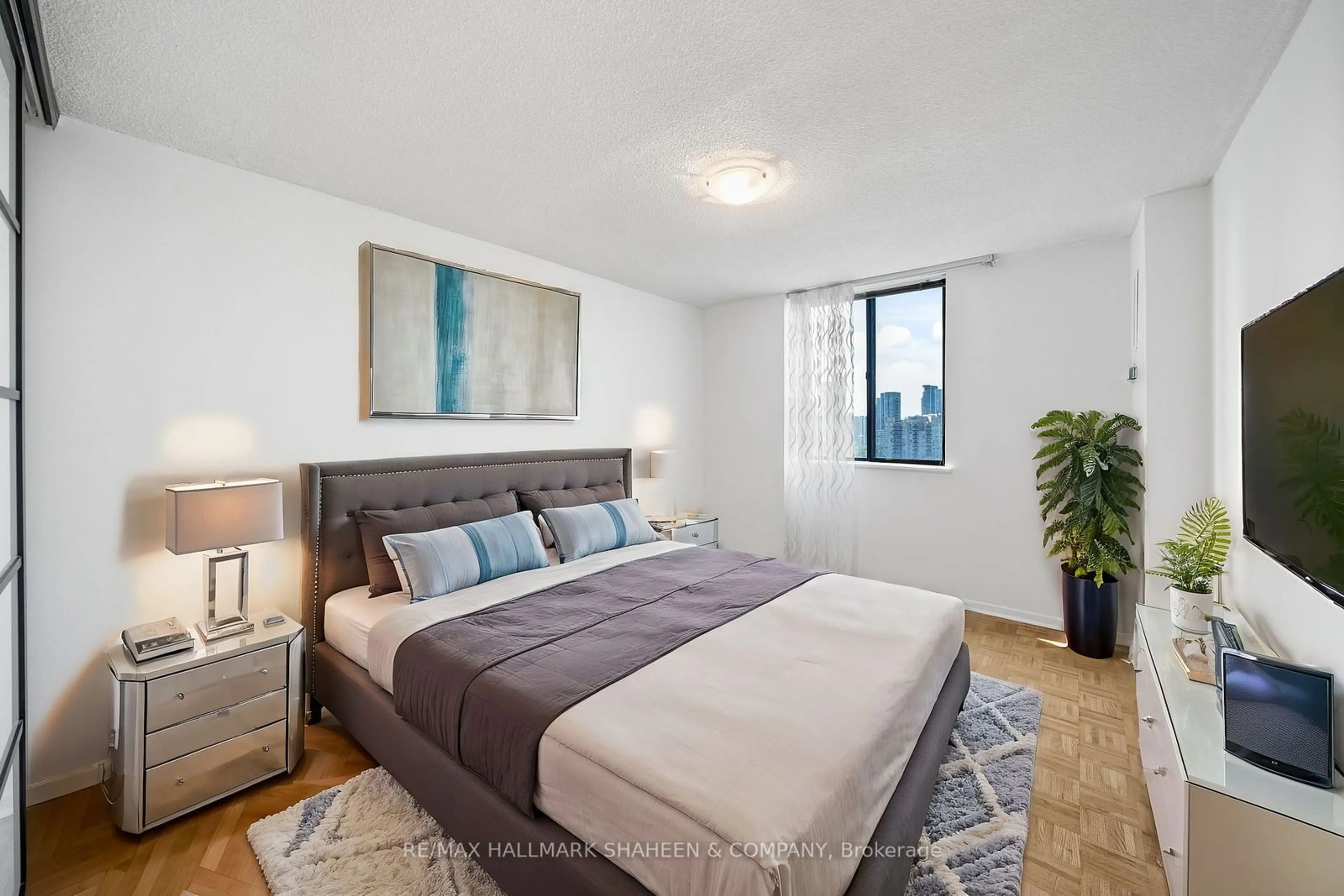 A pic of a room for 1900 Sheppard Ave #1703, Toronto Ontario M2J 4T4