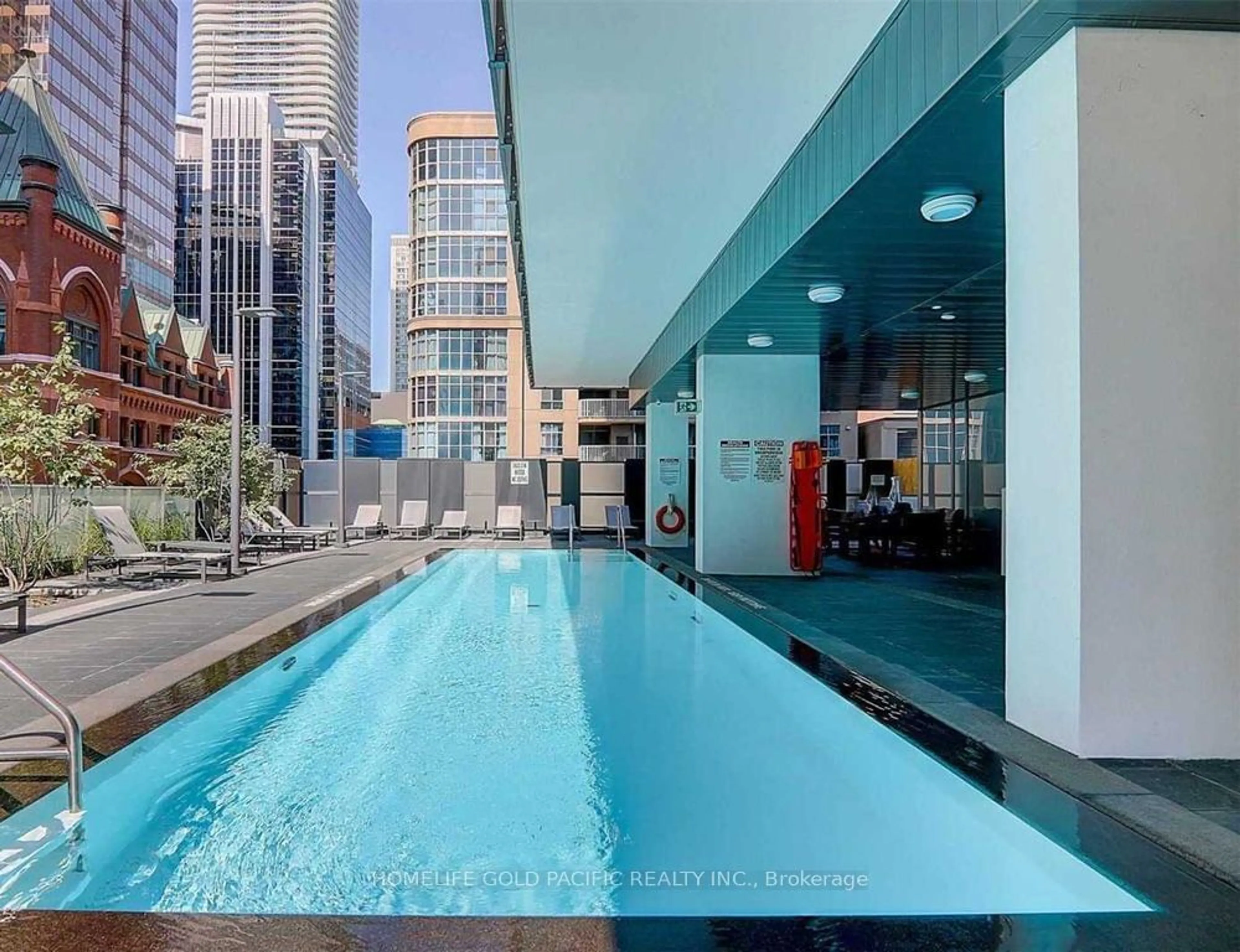 Indoor or outdoor pool for 25 Richmond St #3304, Toronto Ontario M5C 0A6