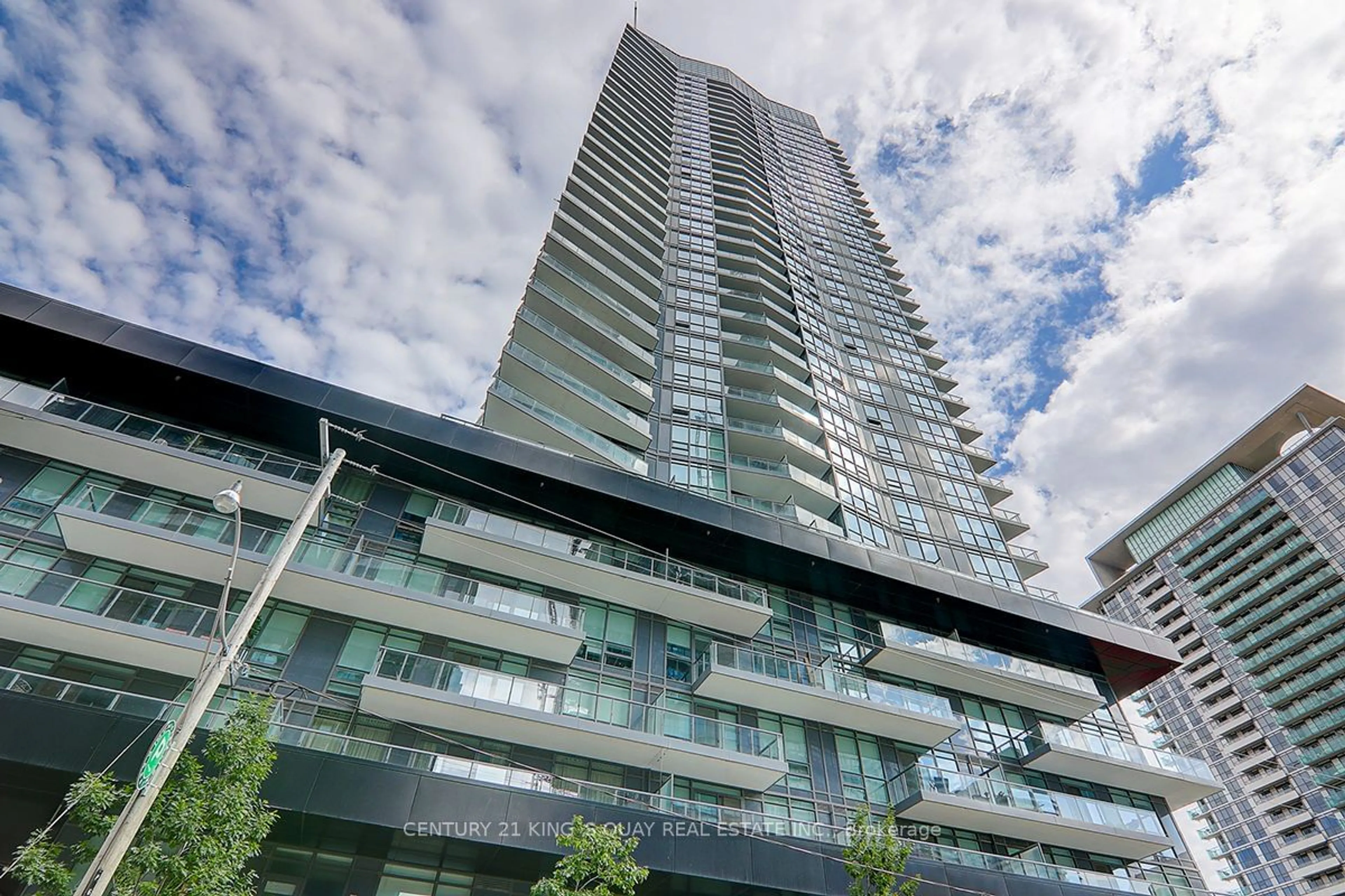 A pic from exterior of the house or condo, the front or back of building for 30 Roehampton Ave #2805, Toronto Ontario M4P 0B9