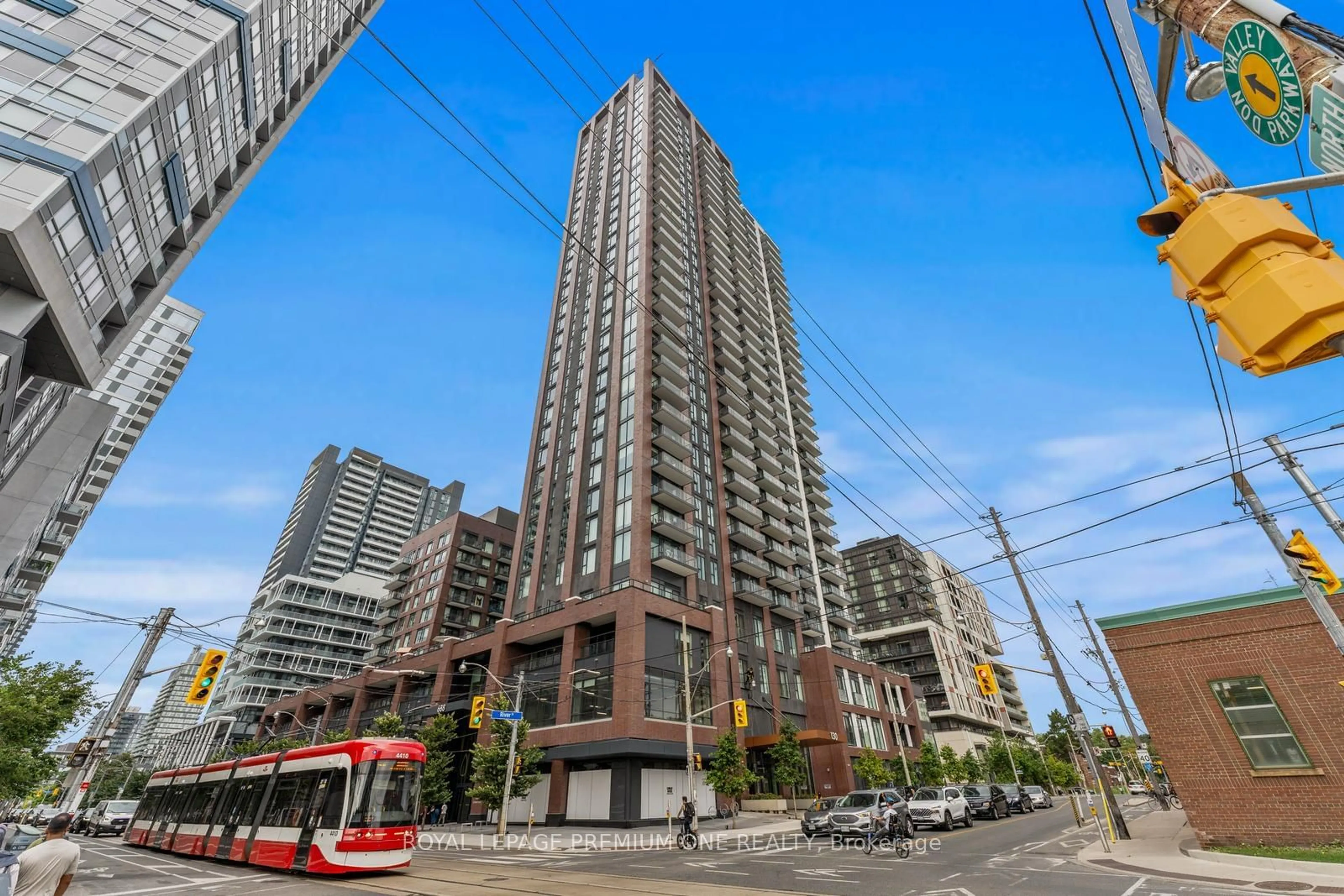 A pic from exterior of the house or condo for 130 River St #1411, Toronto Ontario M5A 0R8