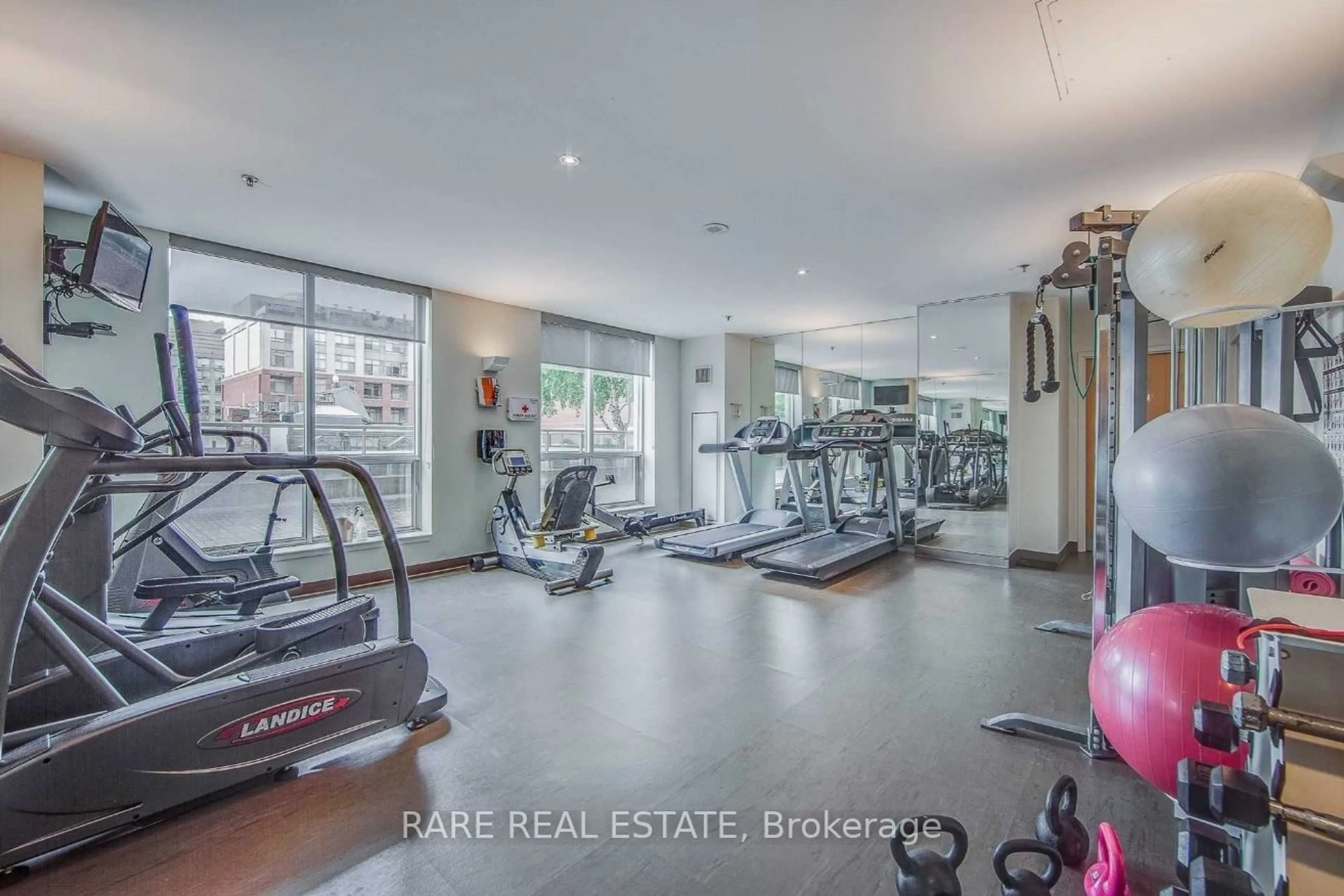 Gym or fitness room for 168 King St #1402, Toronto Ontario M5A 4S4