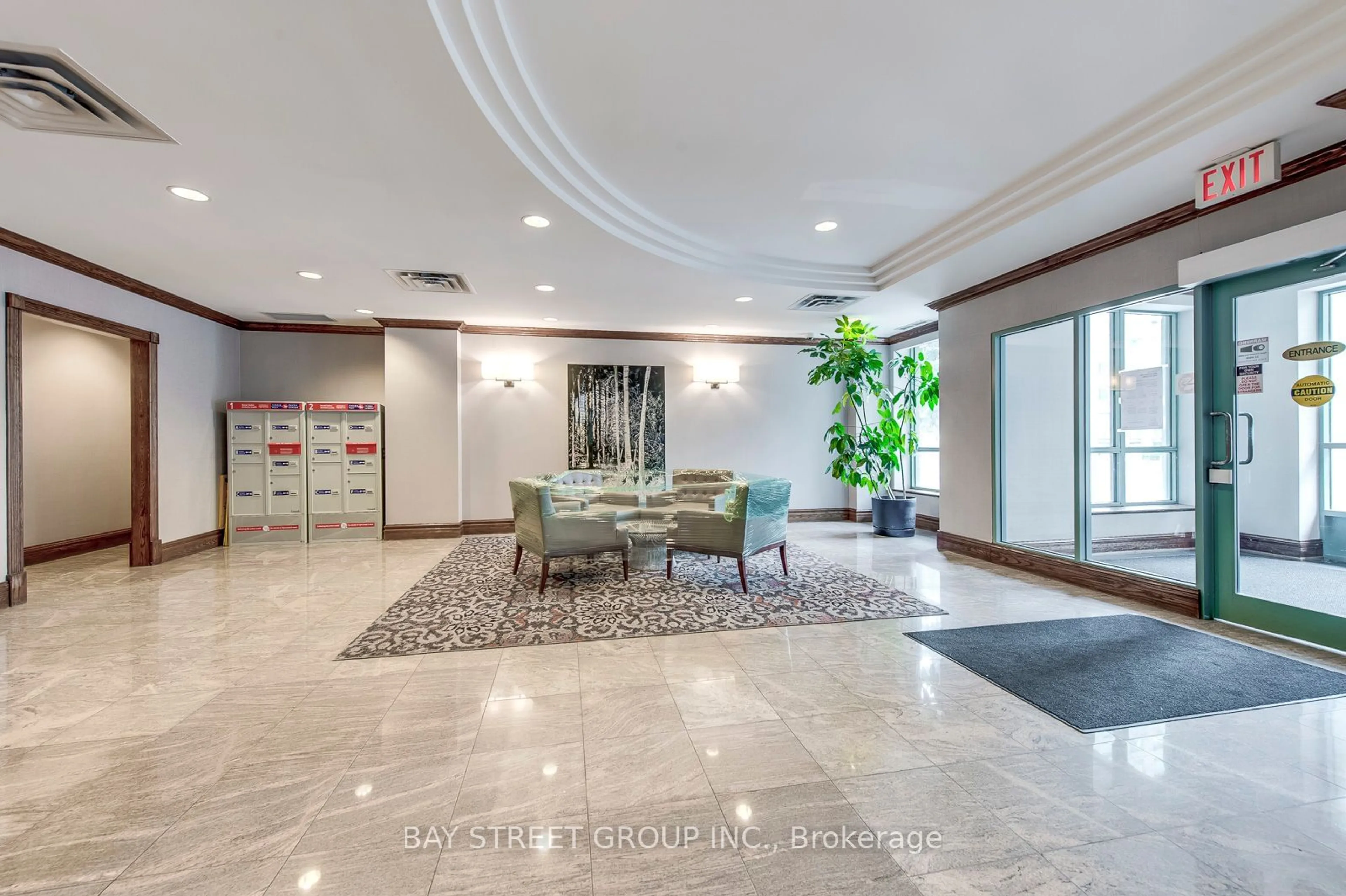 Indoor lobby for 1 Pemberton Ave #1008, Toronto Ontario M2M 4L9