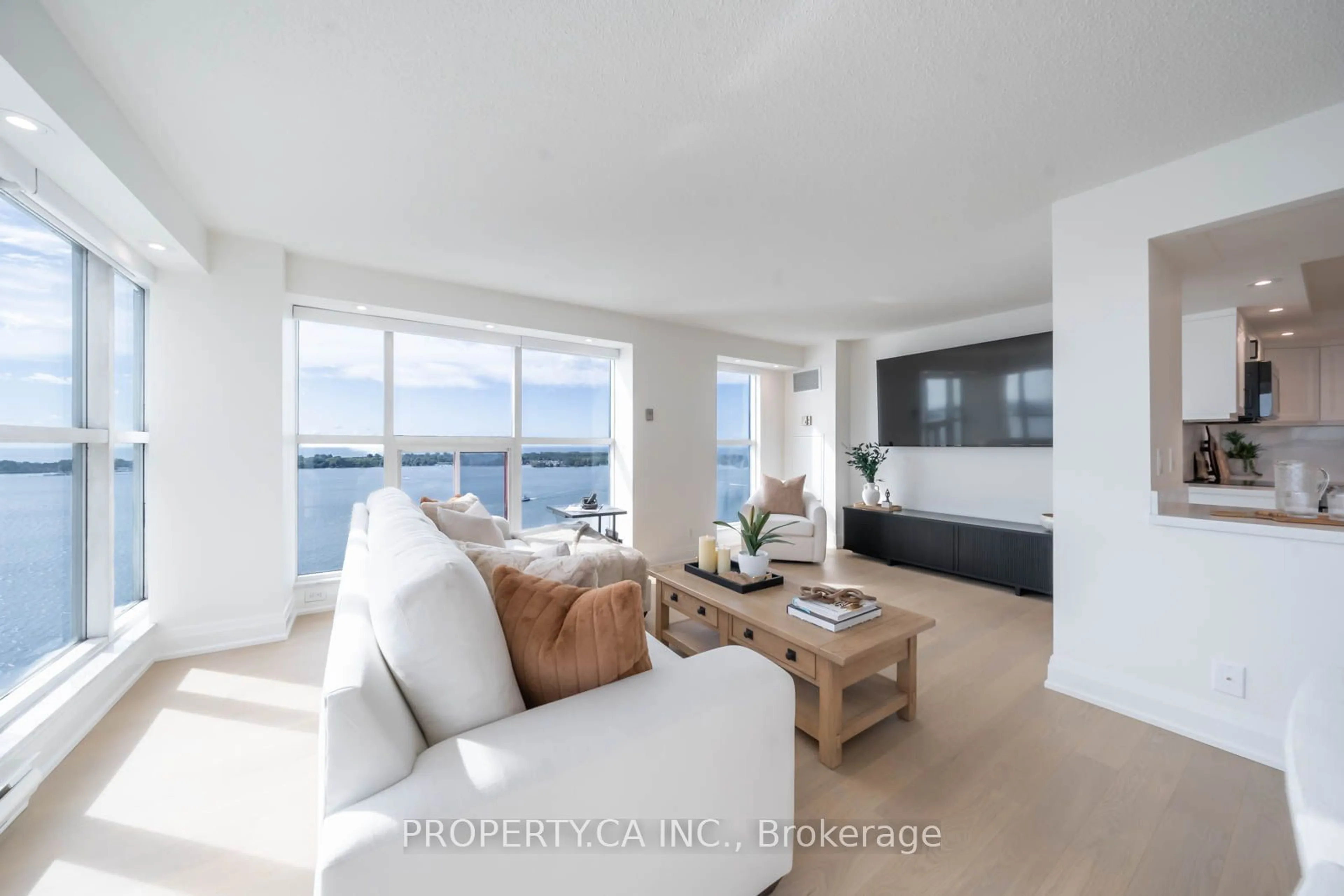 Living room for 99 Harbour Sq #2707, Toronto Ontario M5J 2H2