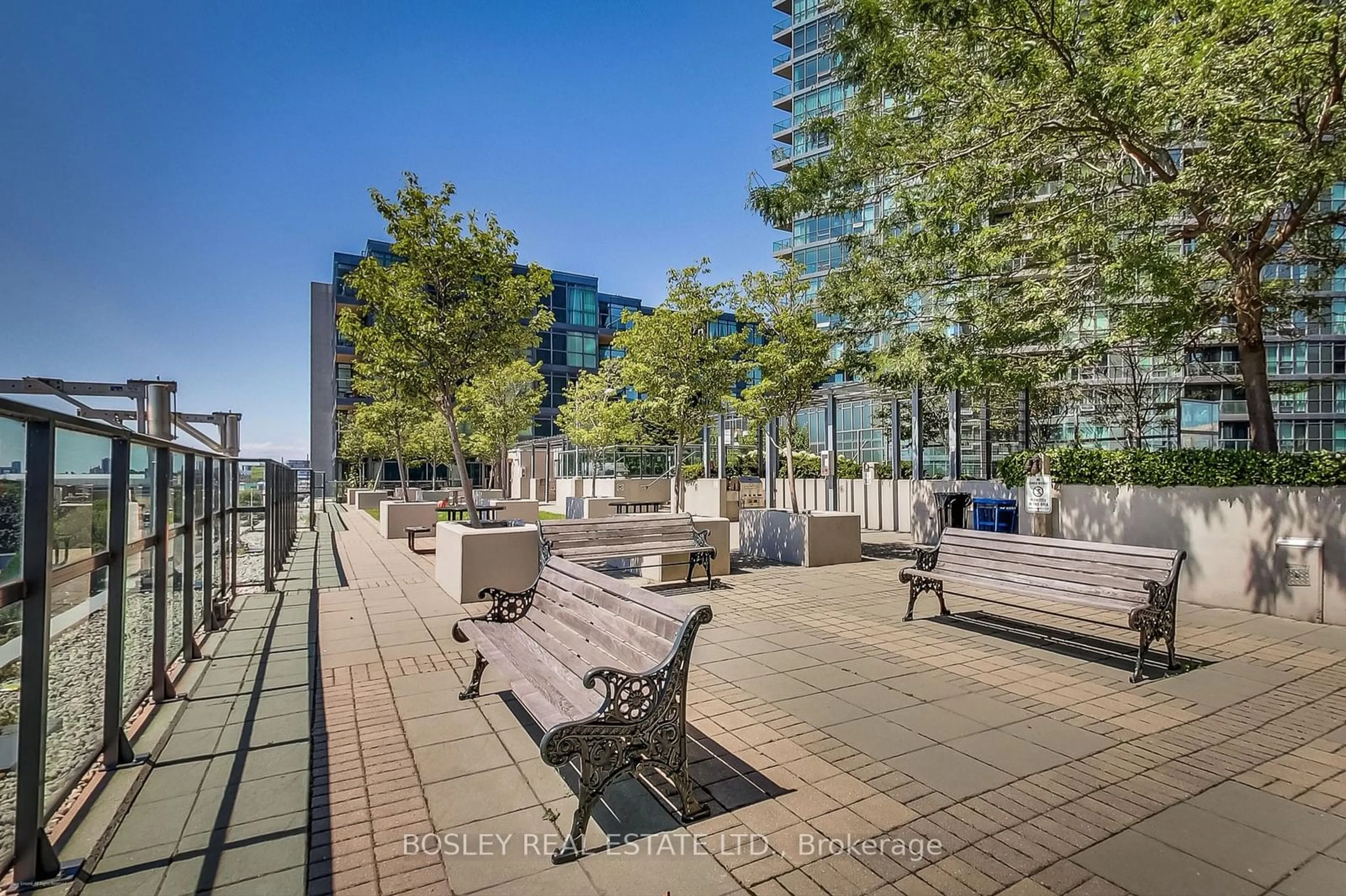 Patio for 231 Fort York Blvd #2403, Toronto Ontario M5V 1B2