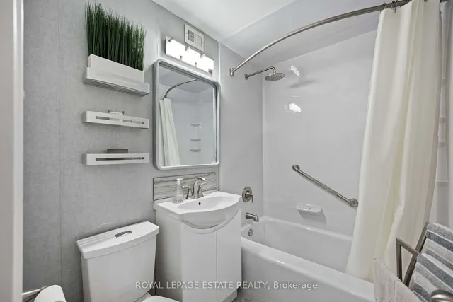 Additional property image - 21 Dale Ave Unit 605