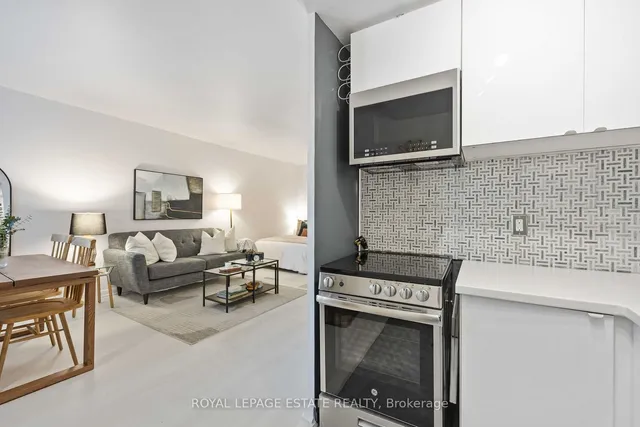 Additional property image - 21 Dale Ave Unit 605