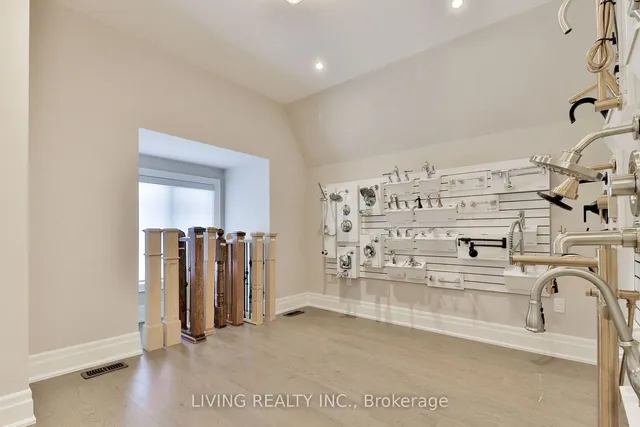Additional property image - 162 Cummer Ave