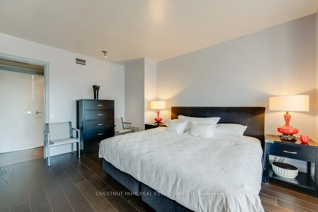 Additional property image - 4 Lowther Ave Unit 505