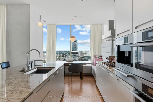 Additional property image - 180 University Ave Unit 5203