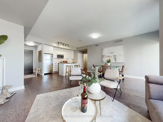 Additional property image - 1815 Yonge St Unit 405