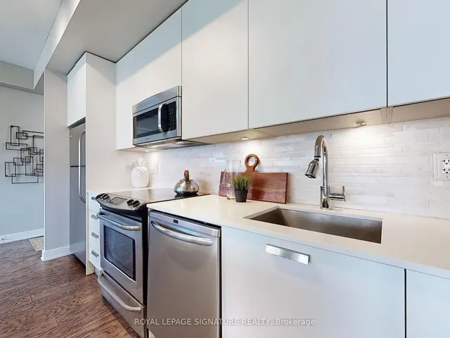 Additional property image - 1815 Yonge St Unit 405