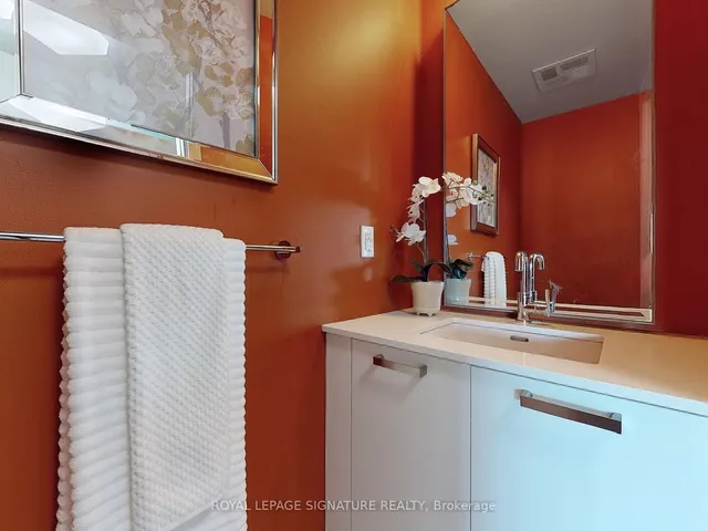 Additional property image - 1815 Yonge St Unit 405