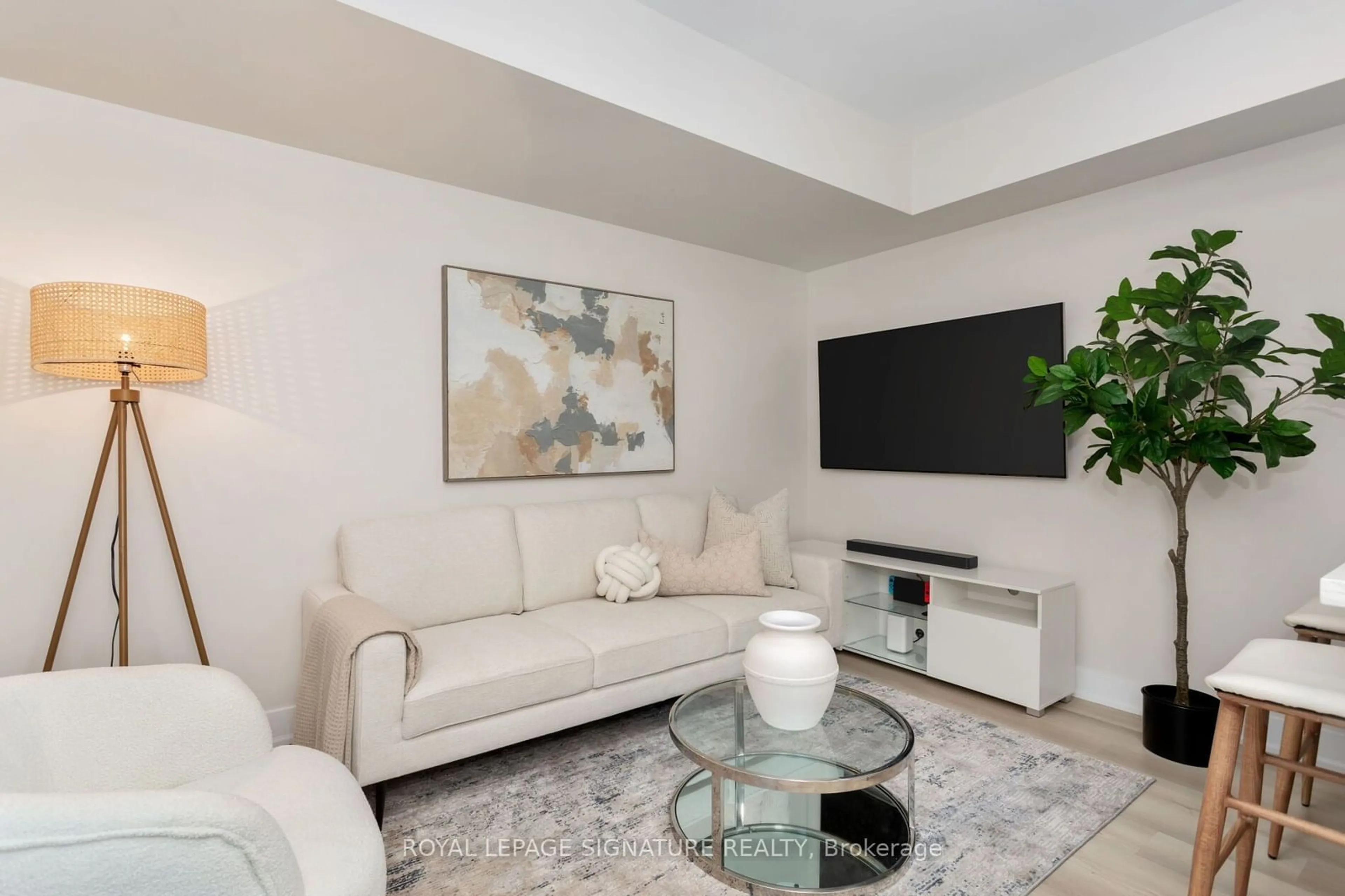 Living room for 59 East Liberty St #Th 111, Toronto Ontario M6K 3R1