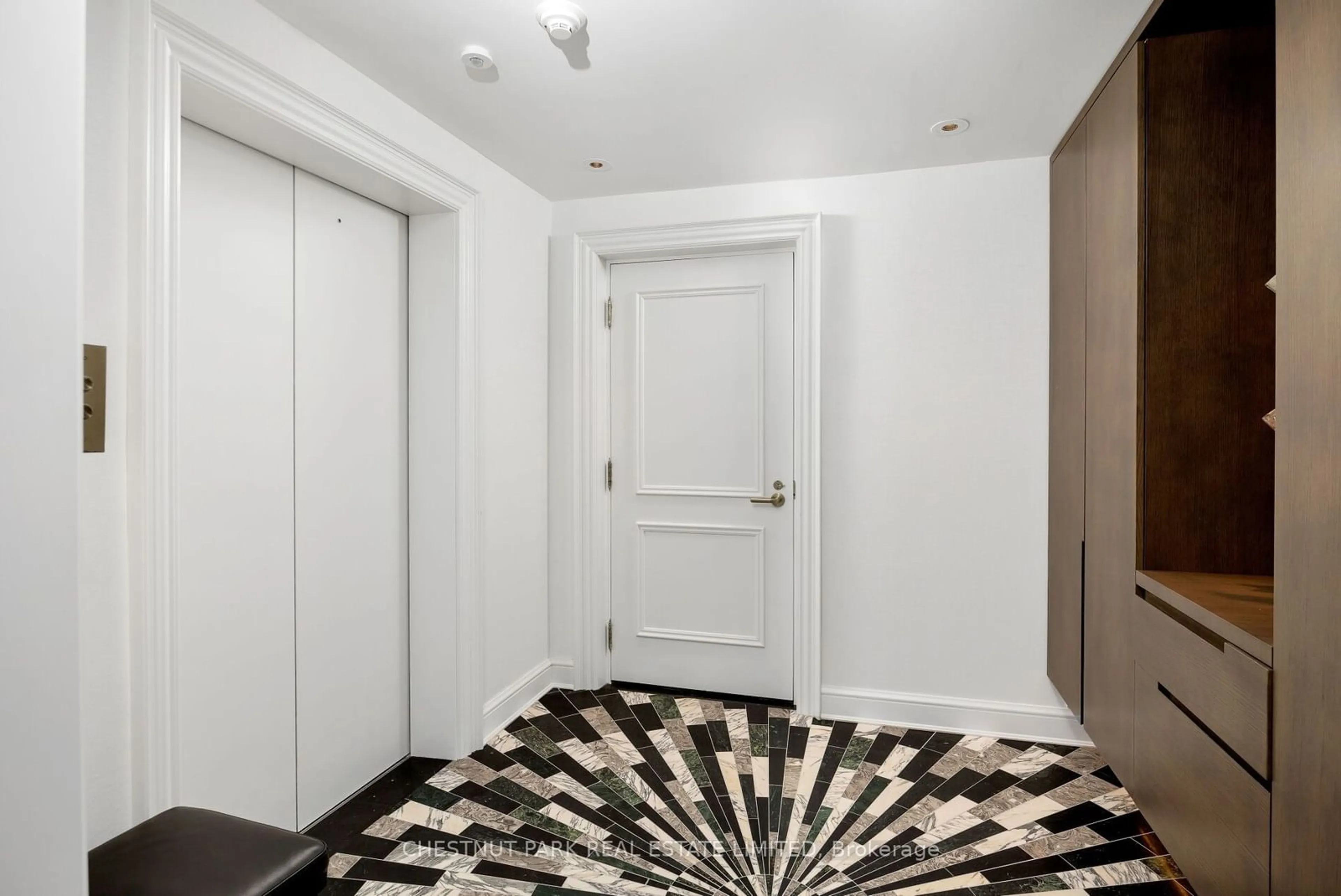 Indoor entryway for 33 Jackes Ave #802, Toronto Ontario M4T 1E2