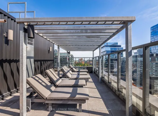 Additional property image - 120 Parliament St Unit 1405