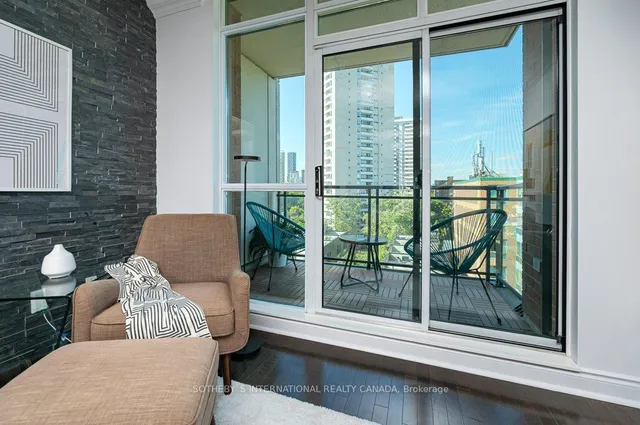 Additional property image - 319 Merton St Unit 716