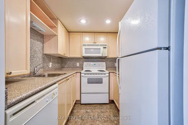 Additional property image - 8 Park Rd Unit 2016