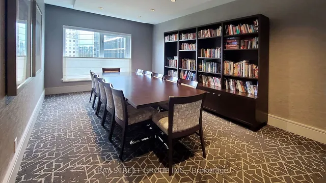 Additional property image - 8 Park Rd Unit 2016