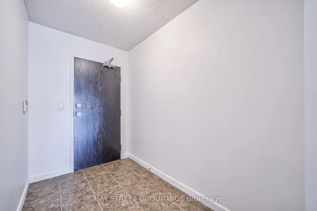 Additional property image - 8 Park Rd Unit 2016