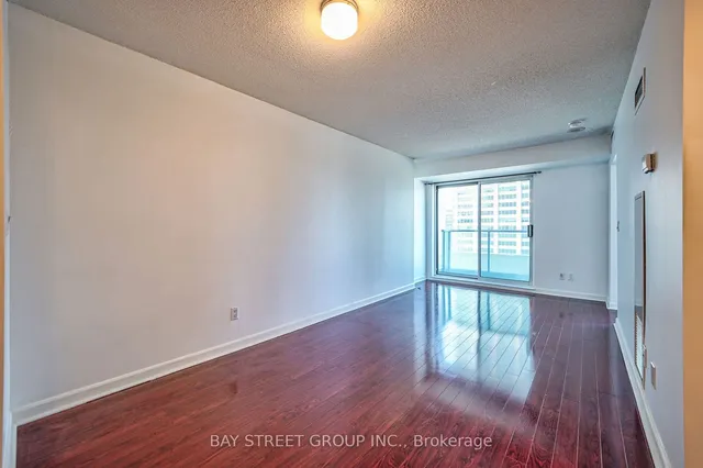 Additional property image - 8 Park Rd Unit 2016