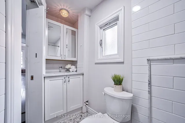 Additional property image - 82 Wolseley St