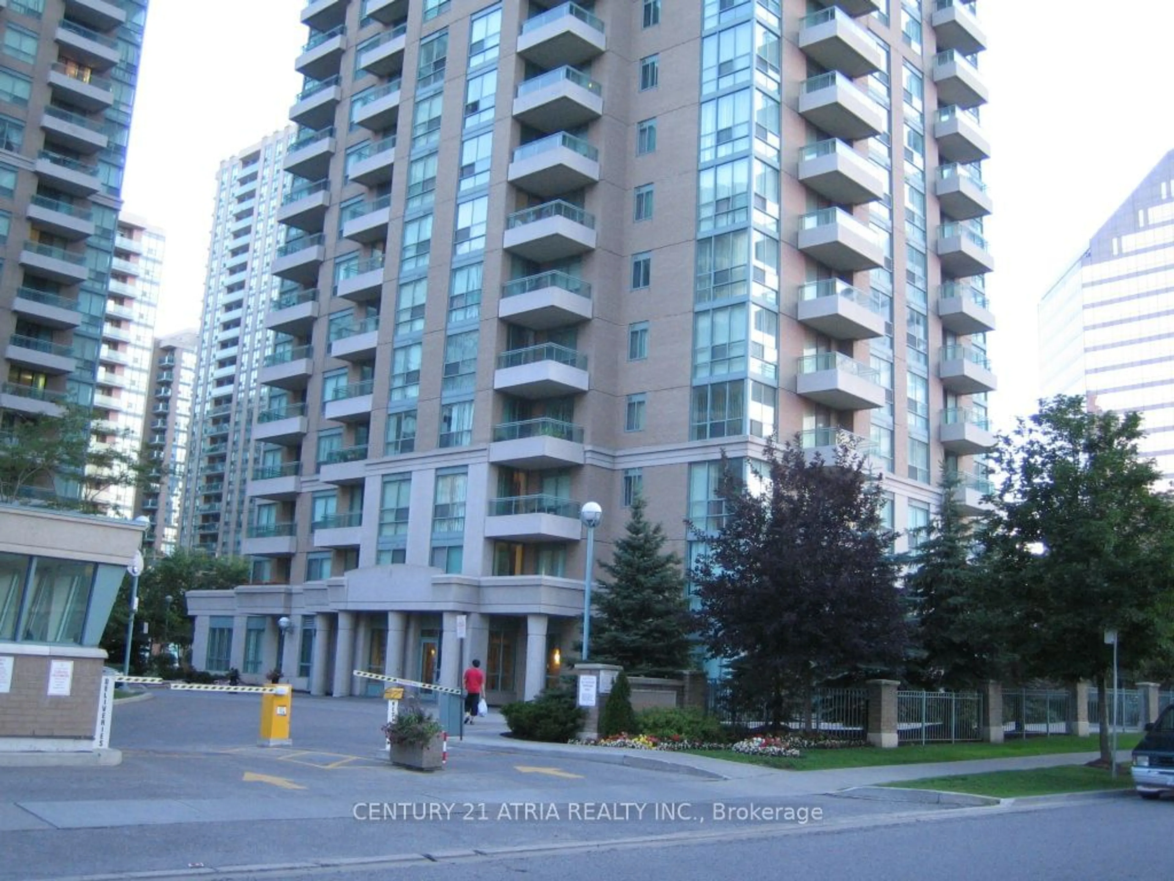 A pic from exterior of the house or condo for 1 Pemberton Ave #402, Toronto Ontario M2M 4L9