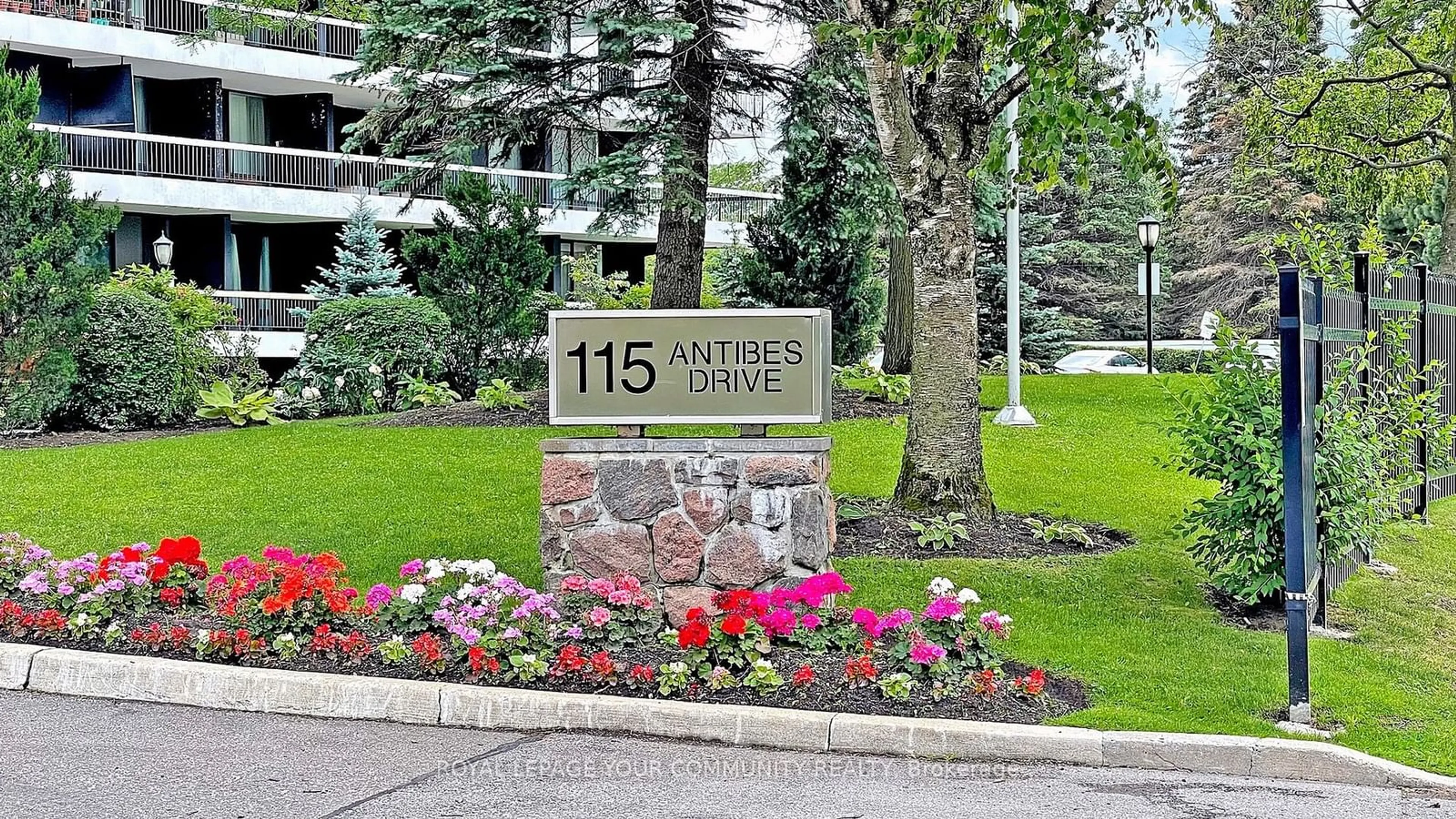 A pic from exterior of the house or condo, the street view for 115 Antibes Dr #101, Toronto Ontario M2R 2Y9