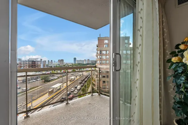 Additional property image - 1720 Eglinton Ave Unit 813