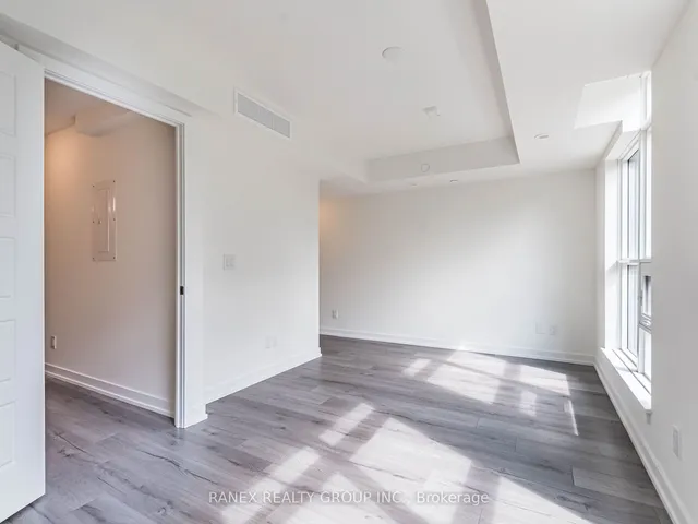 Additional property image - 851 Sheppard Ave Unit 21