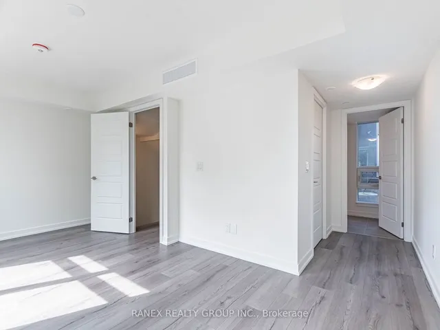 Additional property image - 851 Sheppard Ave Unit 21