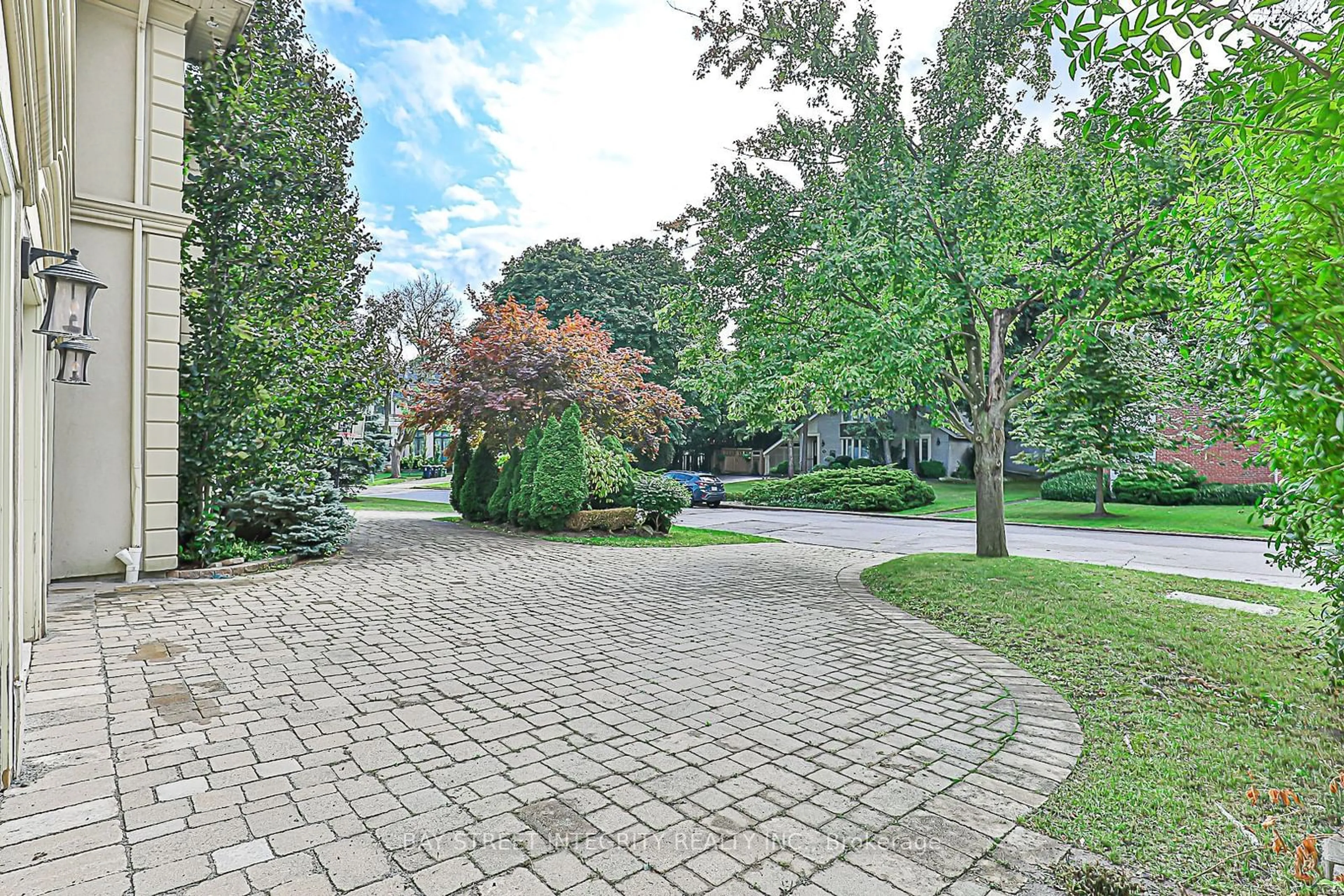 Patio, the street view for 50 Leacroft Cres, Toronto Ontario M3B 2G6